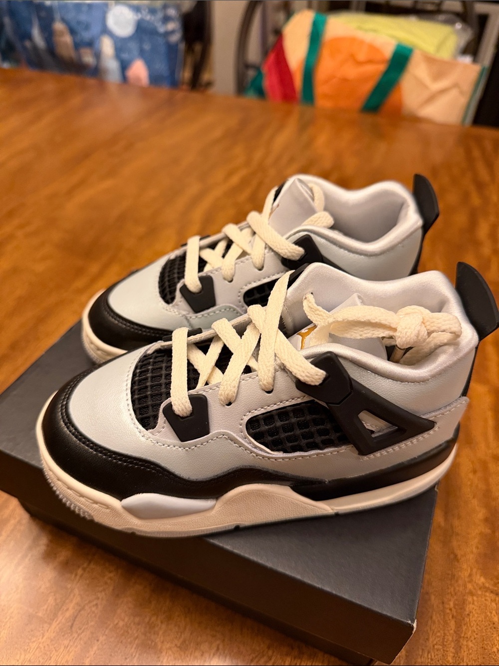 JORDAN kids AIR JORDAN 4 RETRO PLATINUM GOLD LIFESTYLE SHOE